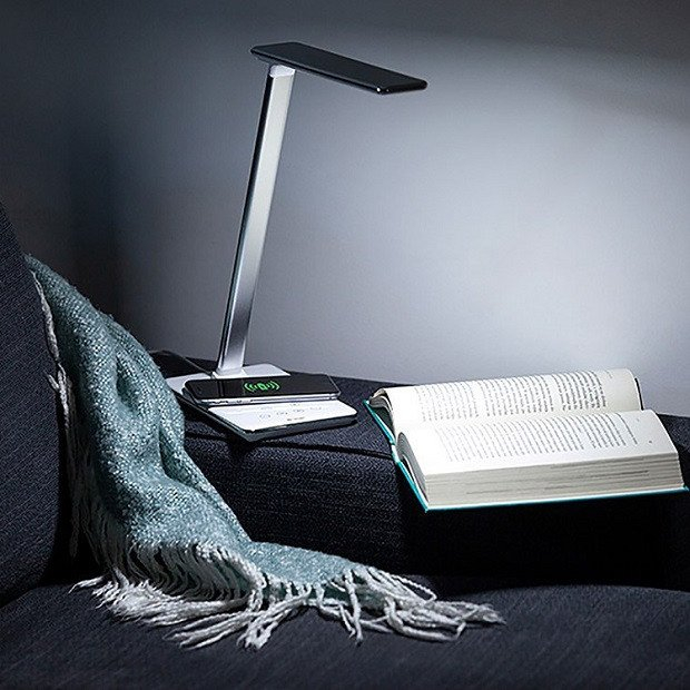 Lampa z Ładowarką Bezprzewodową QI