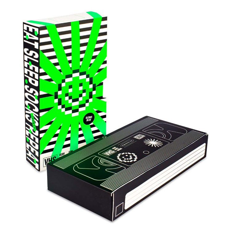 Świecące Skarpetki VHS – Zestaw