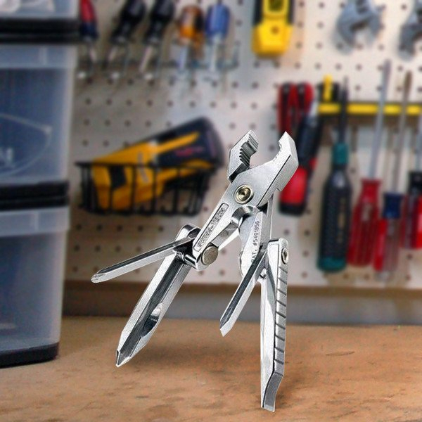 Zestaw narzędzi Swiss Tech 8 w 1